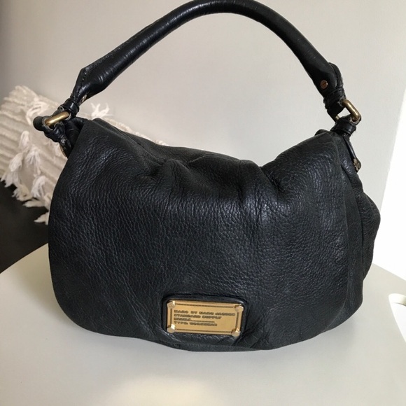 MARC BY MARC JACOBS WOMENS LIK UTIKA BLACK LEATHER HANDBAG - Picture 2 of 15